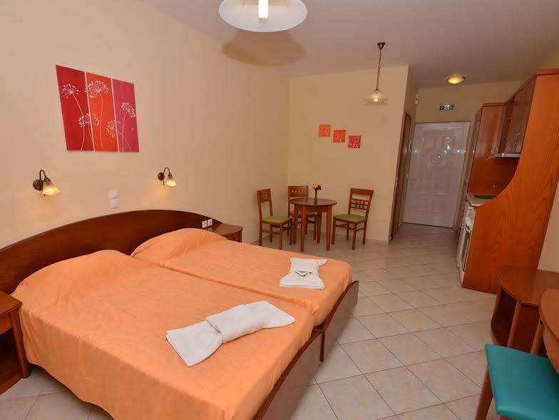 Kosmos Hotel Agios Stefanos Avliotes  Ngoại thất bức ảnh